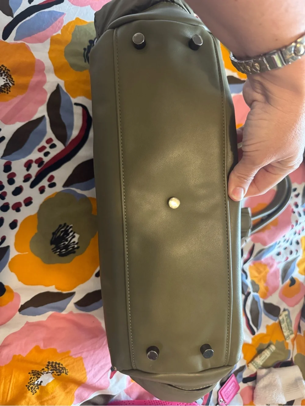 Caraa Diaper Bag - Olive - Quilted Interior super clean